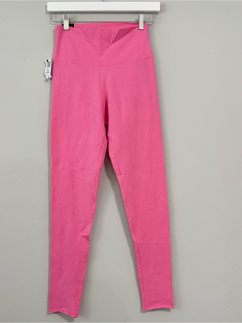 New TNA Aritzia Atmosphere Ankle Hot Pink High Rise Leggings